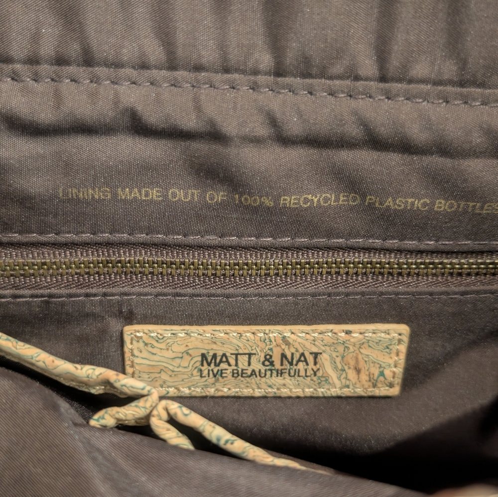 Matt & Nat Olive Green Vegan Leather Hobo Bag Like New - Picture 10 of 16